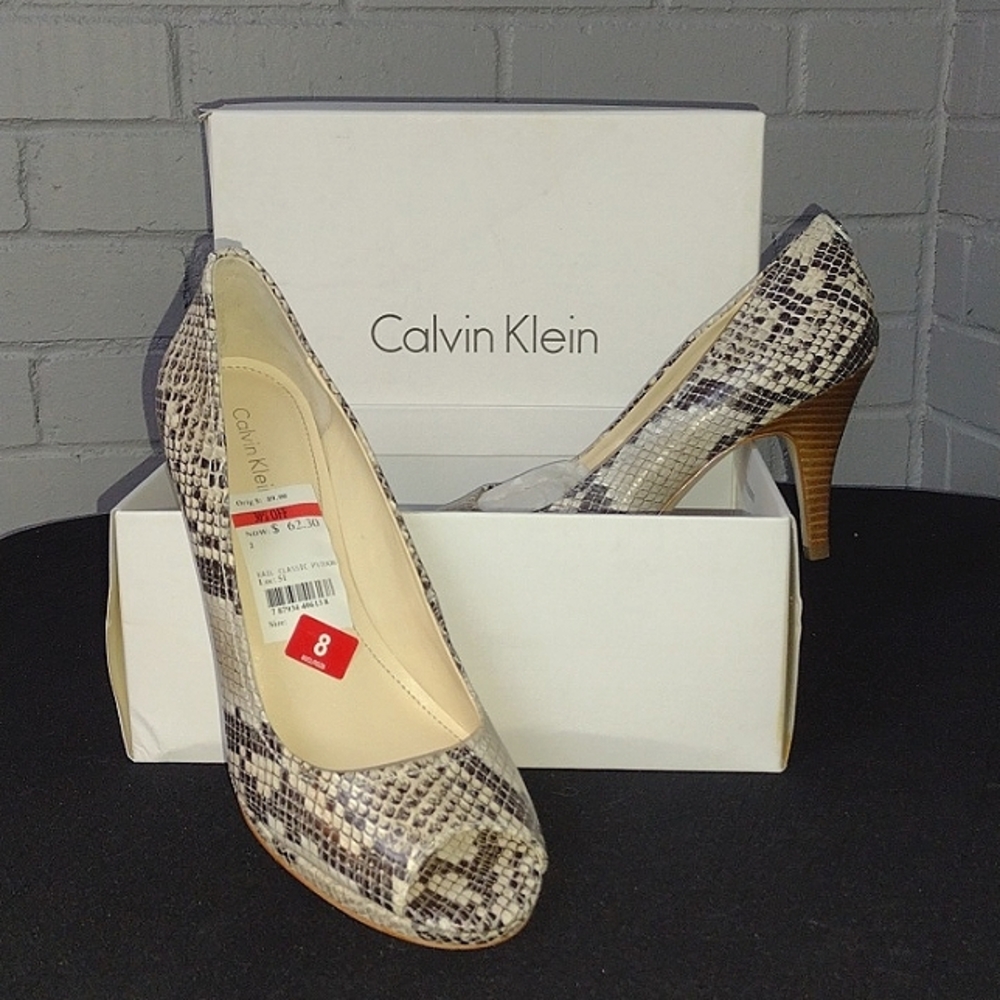 Calvin Klein Pumps 8M